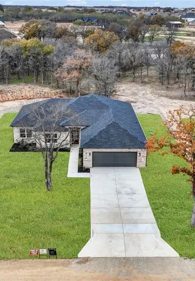 319 Rita Ridge Court, Millsap TX 76066 - Photo 3