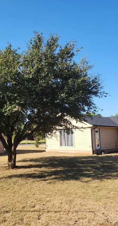 200 Pembrook Drive, Breckenridge TX 76424 - Photo 2