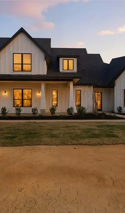 1552 Lakeridge Boulevard, Sunset TX 76270