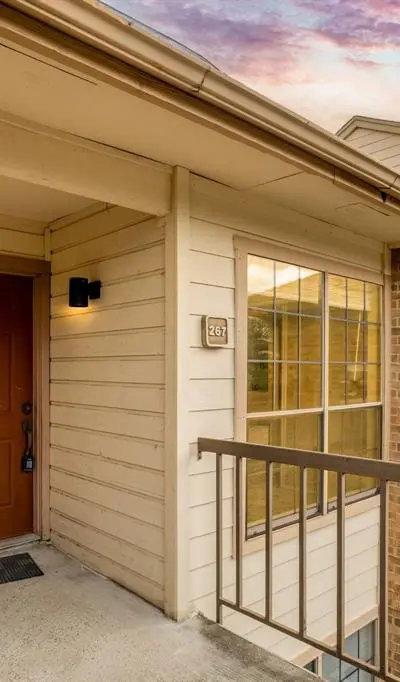 16301 Ledgemont Lane # 267, Addison TX 75001