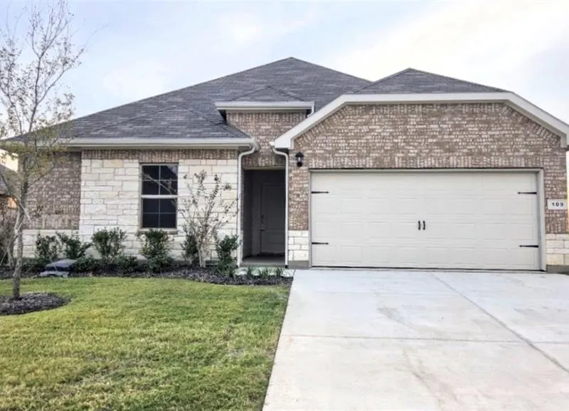 109 TRINITY Street, Grandview TX 76050