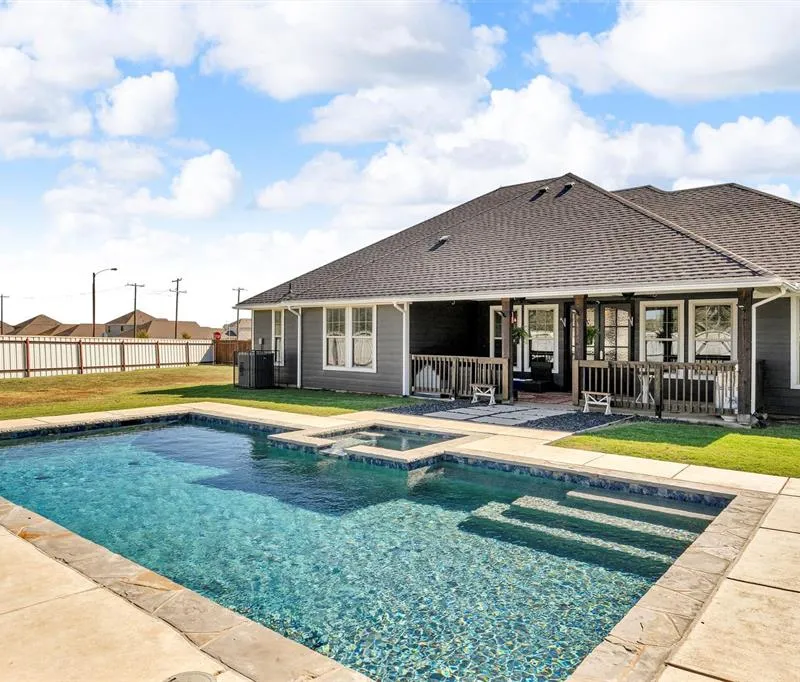 300 W Bell Street, Everman TX 76140