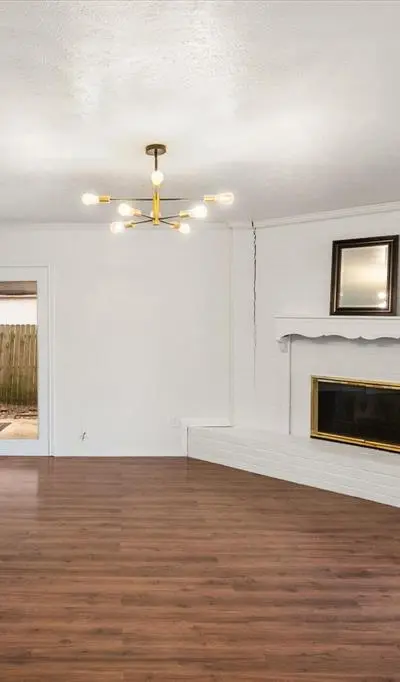 3425 Doolittle Drive, Arlington TX 76014 - Photo 5