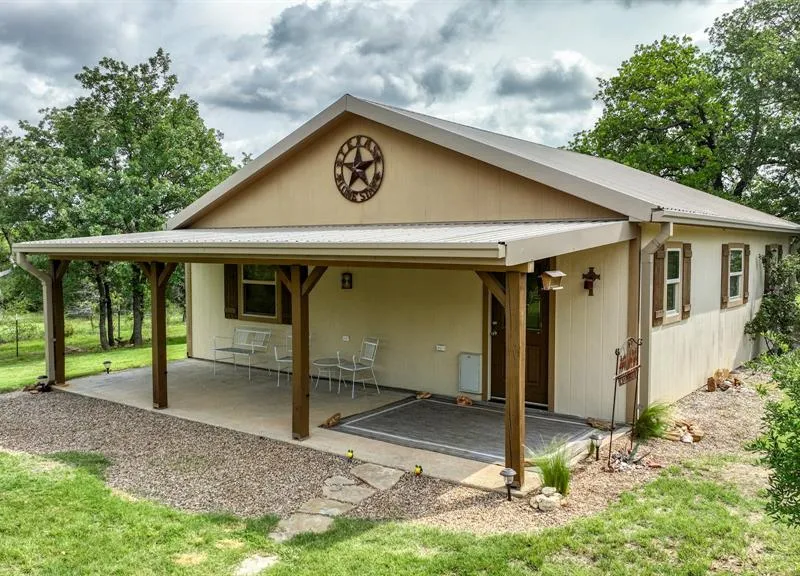 20531 S FM 4, Lipan TX 76462