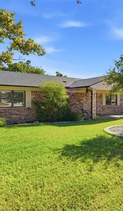 116 Cromeans Street, Jacksboro TX 76458 - Photo 3