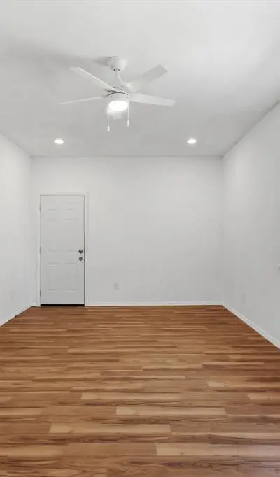 214 Pembrook Street, Lake Dallas TX 75065 - Photo 5