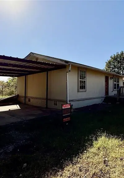 113 Adolphus Avenue, Lake Dallas TX 75065 - Photo 2