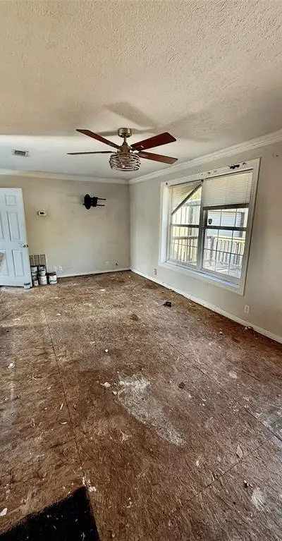 113 Adolphus Avenue, Lake Dallas TX 75065 - Photo 5