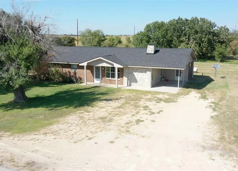 226 CR 1557, Chico TX 76431