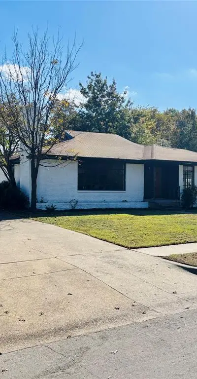 2622 Wynnewood Drive, Dallas TX 75224