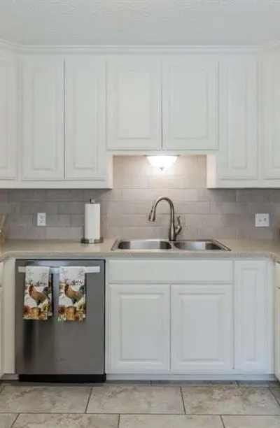 832 Chateau Valee Circle, Bedford TX 76022 - Photo 4