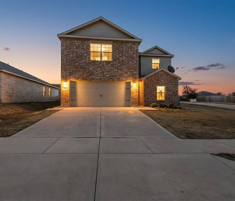 148 Point Rider Road, Newark TX 76071