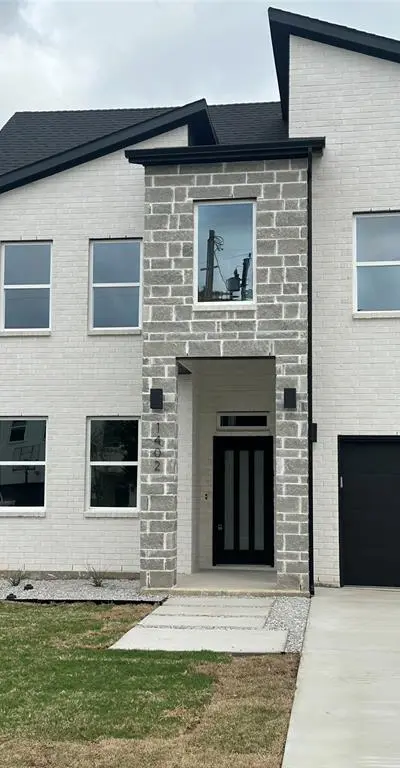 1402 Diceman Avenue, Dallas TX 75203
