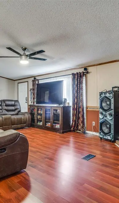 458 County Road 2131, Valley View TX 76272 - Photo 4