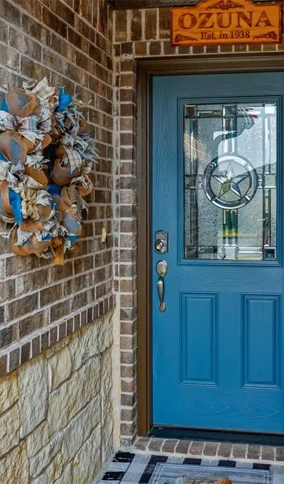 513 Pathfinder Street, Collinsville TX 76233 - Photo 3