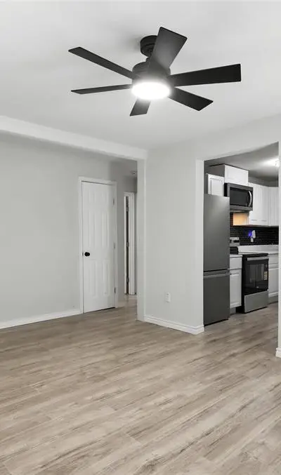 3212 Galvez Avenue, Fort Worth TX 76111 - Photo 3