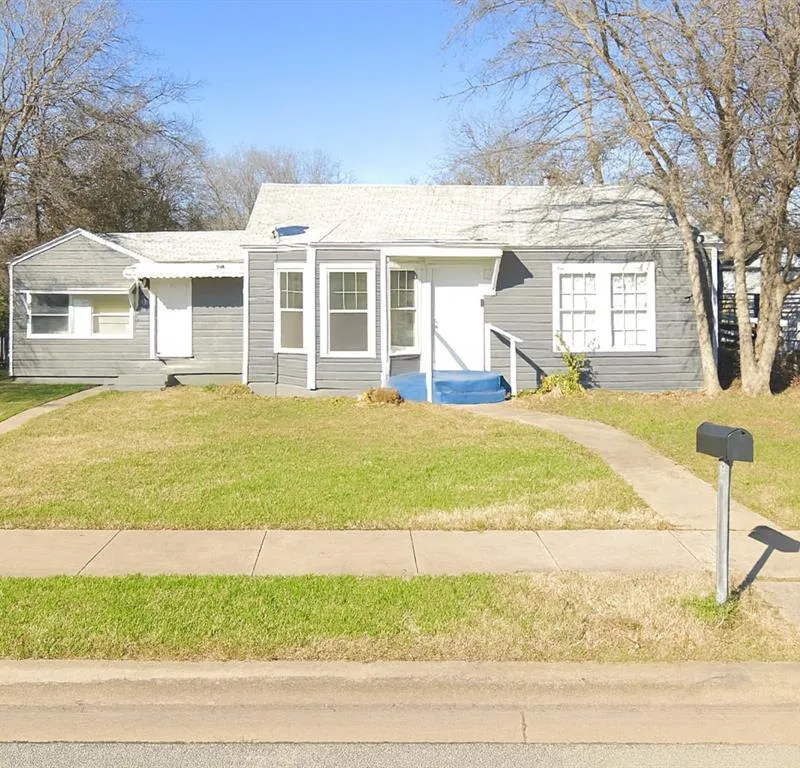 3705 S Littlejohn Avenue, Fort Worth TX 76105