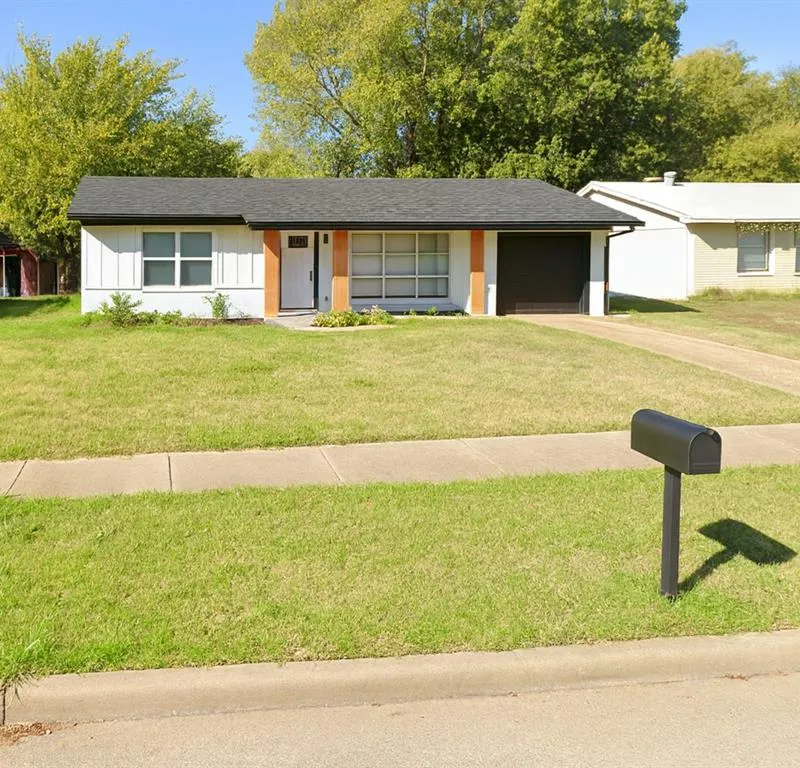 1722 Proctor Drive, Grand Prairie TX 75051