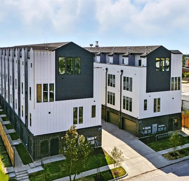 312 N Lancaster Avenue Bldg 1, Dallas TX 75203