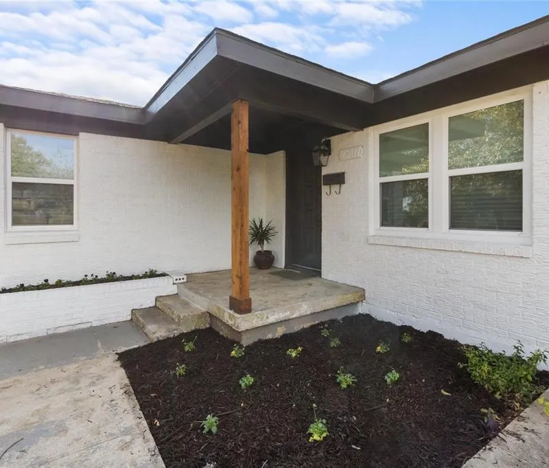 2907 Clinton Avenue, Fort Worth TX 76106