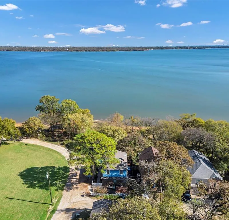 560 Jay Street, Shady Shores TX 76208