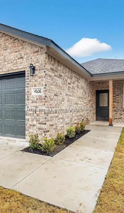4523 Metropolitan Avenue, Dallas TX 75210
