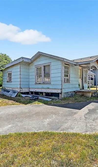 602 1/2 W Grand Street, Whitewright TX 75491 - Photo 5