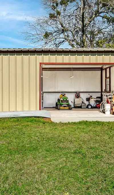 1209 Sherman Street, Tioga TX 76271