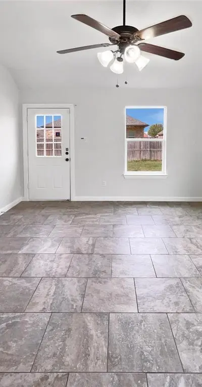 112 Halifax Circle, Palmer TX 75152 - Photo 3
