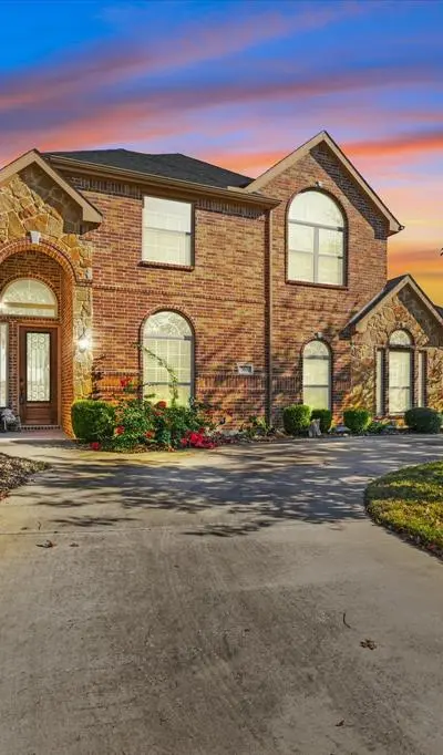305 Fountain Creek Court, Ovilla TX 75154