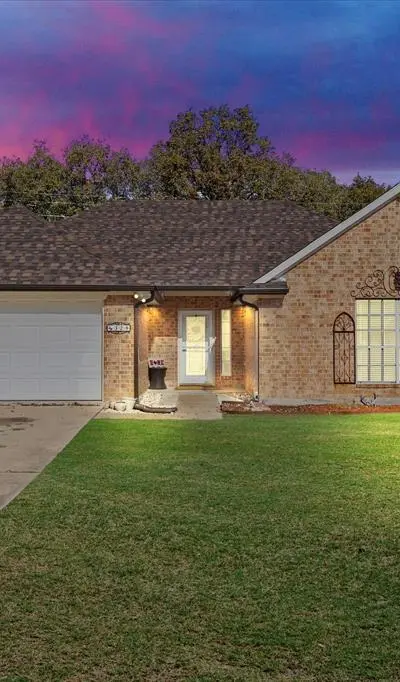 328 Comanche Trail, West Tawakoni TX 75474