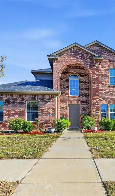 2020 Glen Hollow Drive, Lancaster TX 75134