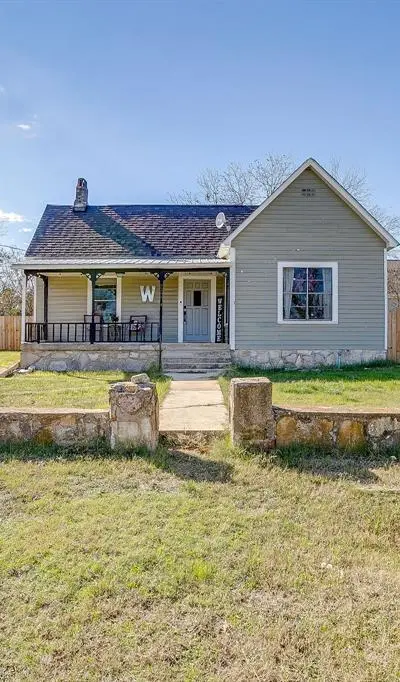 610 N Mesquite Street, Hico TX 76457