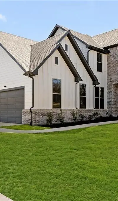 131 Spring Valley Road, Paradise TX 76073 - Photo 2