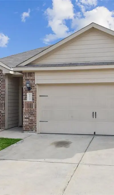 1020 Walnut Ridge Drive, Hutchins TX 75141 - Photo 2