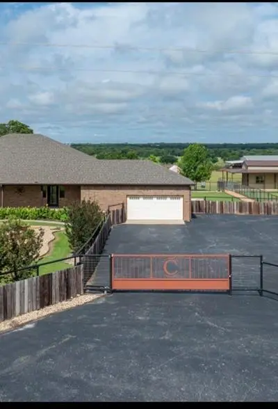 904 County Road 3341, Paradise TX 76073