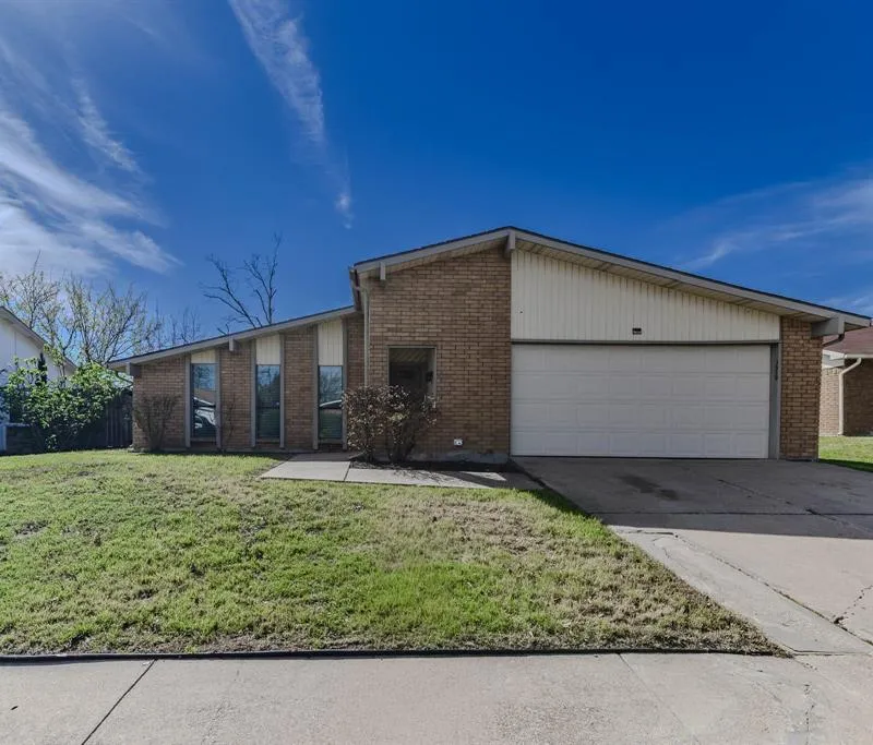 3510 Chamberland Drive, Arlington TX 76014