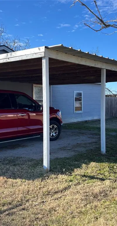 210 Colorado W, Millsap TX 76066 - Photo 3