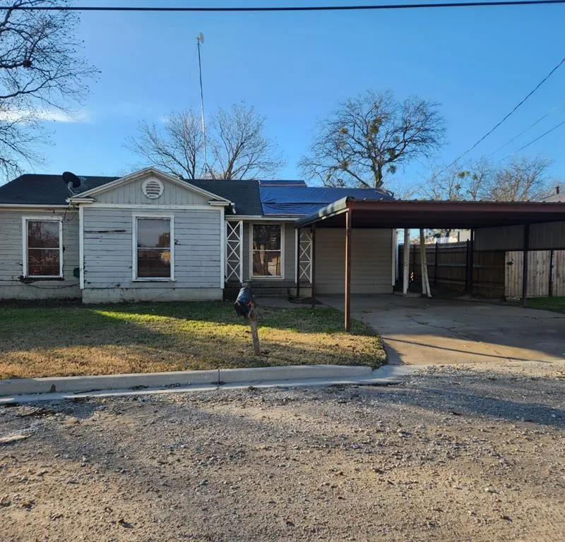 523 Richardson Street, Jacksboro TX 76458