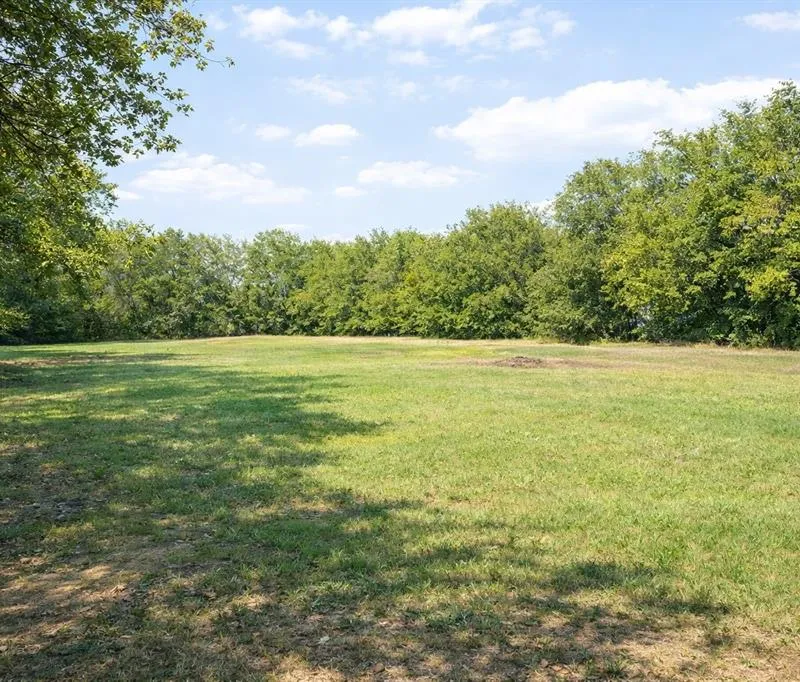 511 Rogers Road, Newark TX 76071