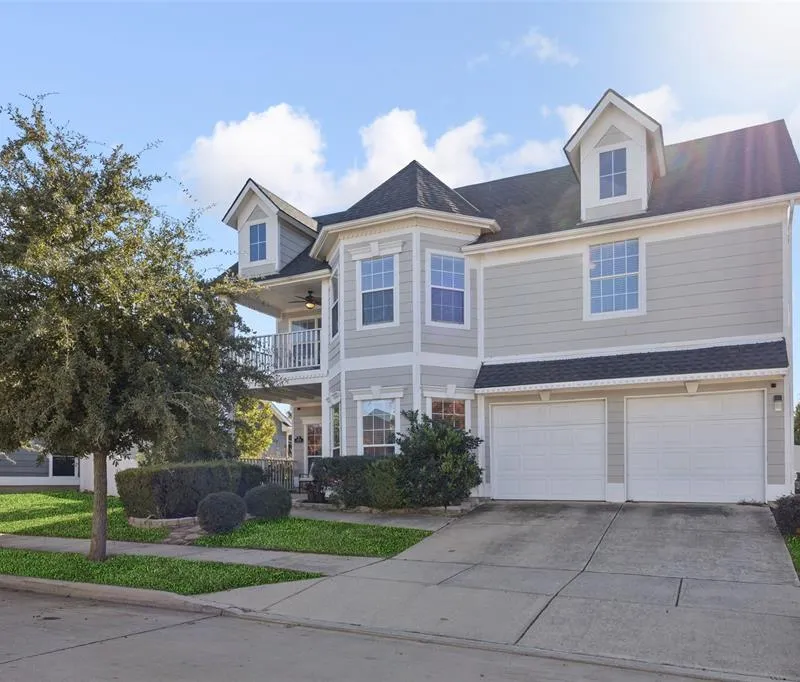 1404 Southern Pine Drive, Savannah TX 76227