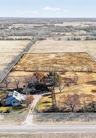 1883 S Fm 2077, Dodd City TX 75438