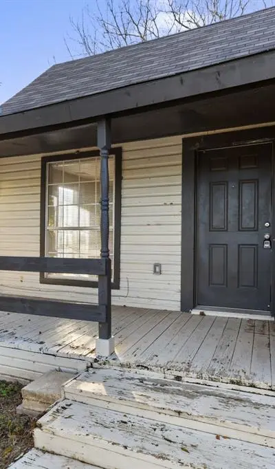 202 S Dunbar Lane, Emory TX 75440 - Photo 4