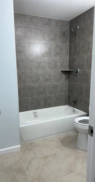 404 W Elm Street, Whitewright TX 75491 - Photo 4