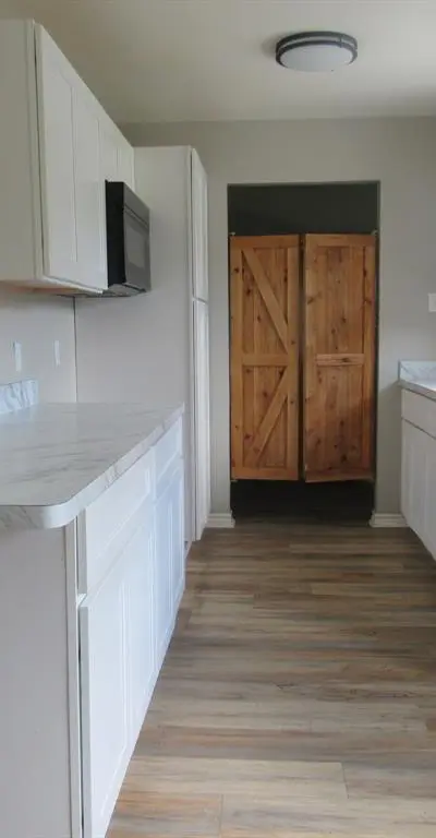 414 Matthew Street, Hillsboro TX 76645 - Photo 3