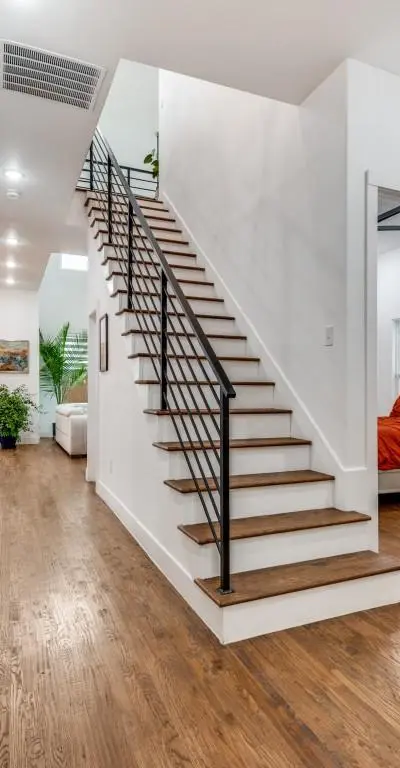 713 Wayne Street, Dallas TX 75223 - Photo 2