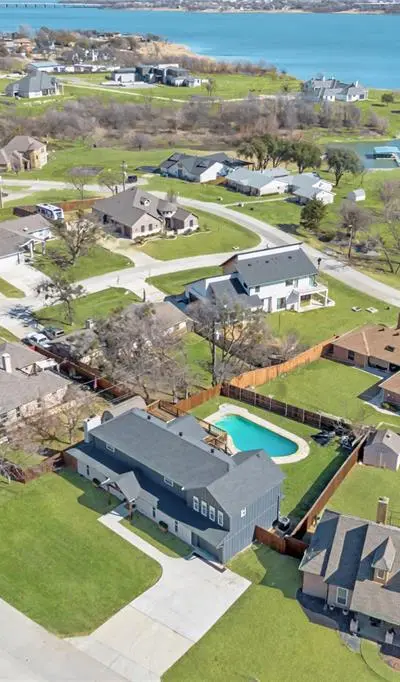 710 Meadow Lake Drive, Lakewood Village TX 75068