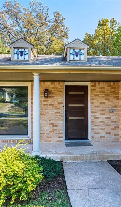 6802 Vivian Avenue, Dallas TX 75223 - Photo 4