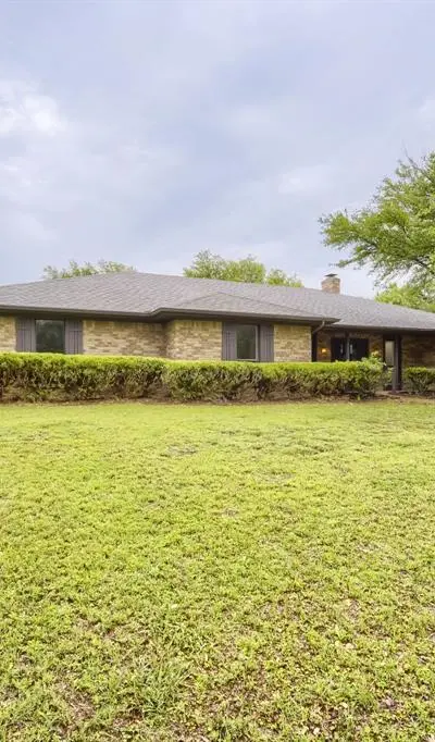 1203 Westminister Lane, Duncanville TX 75137 - Photo 2