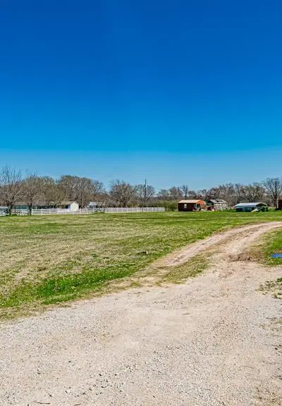 528 Stonegate Drive, Paradise TX 76073 - Photo 4